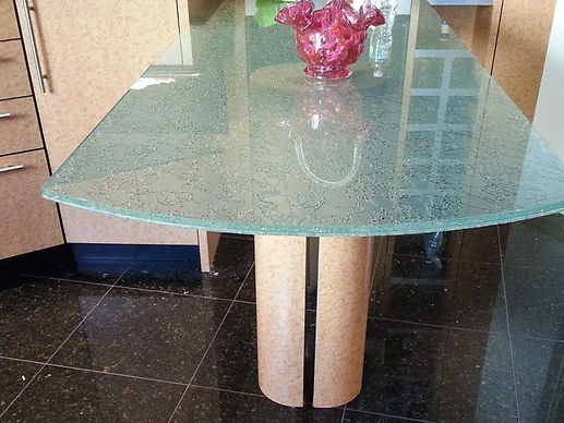 Glass table tops Installation in Oklahoma